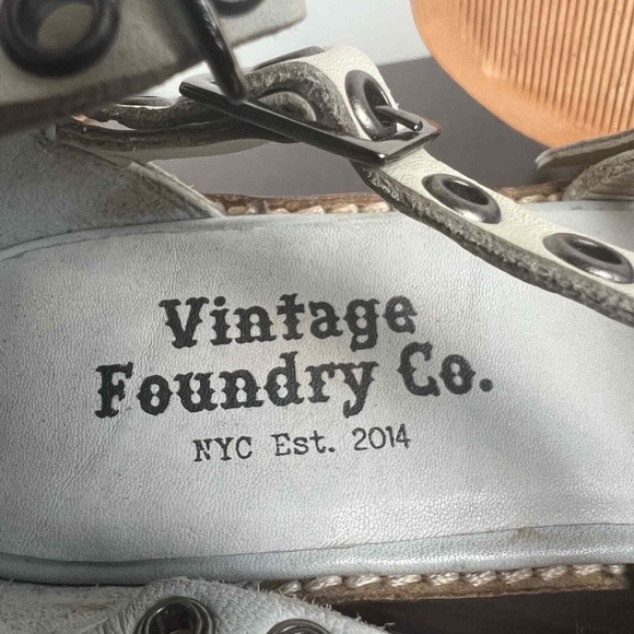 VINTAGE FOUNDRY JAMINA BLOCK HEEL LEATHER STUDDED SANDALS IN WHITE 7 NEW!! - Picture 3 of 8